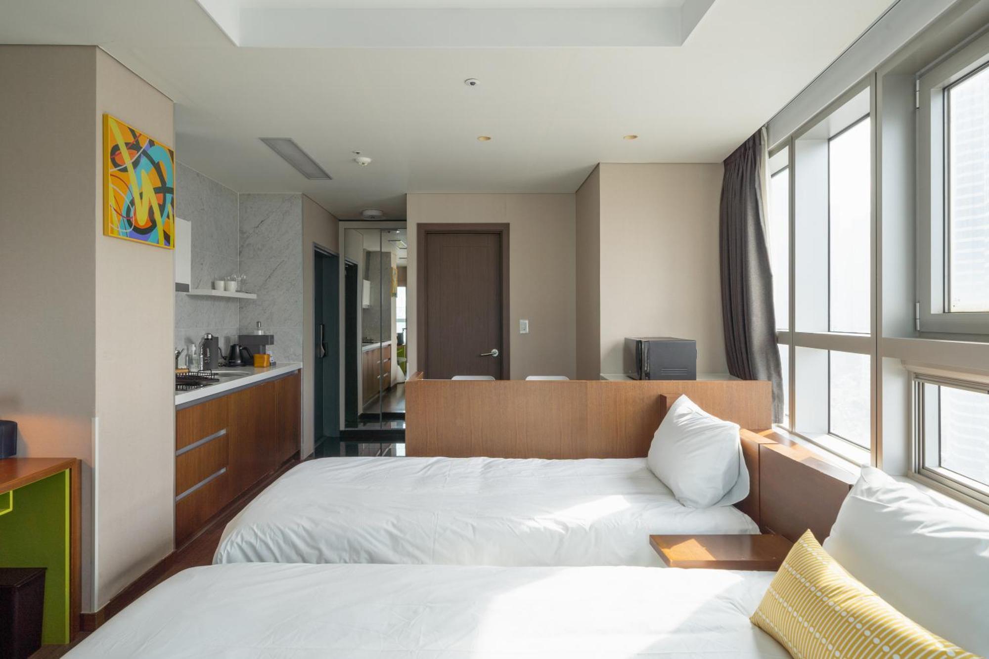 Urbanstay Haeundae Station ปูซาน ภายนอก รูปภาพ